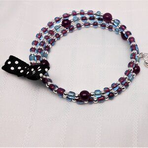 Handmade memory wire jewelry set with bracelets and ring No. 17